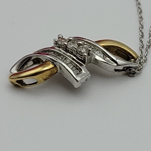 Vtg. JWBR 10K Yellow And White Gold Diamond Infinity Pendant Necklace 18" Signed - Picture 4 of 12